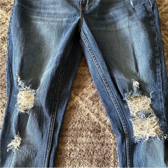 NWOT Abercrombie And Fitch Curve Love High Rise Skinny Jeans Distressed Raw Hem - Picture 6 of 7